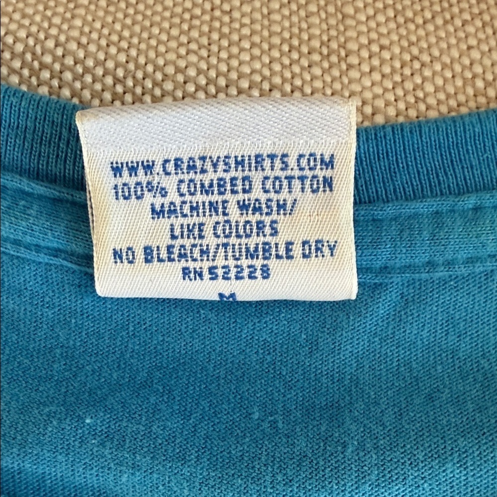 Crazy Shirts Graphic Design from Hawaii, EUC, Medium - Picture 6 of 6